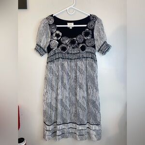 ECI‎ Black and White Floral Midi Dress